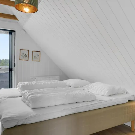 Stunning In Romo With Kitchen 펜션 Sønderby